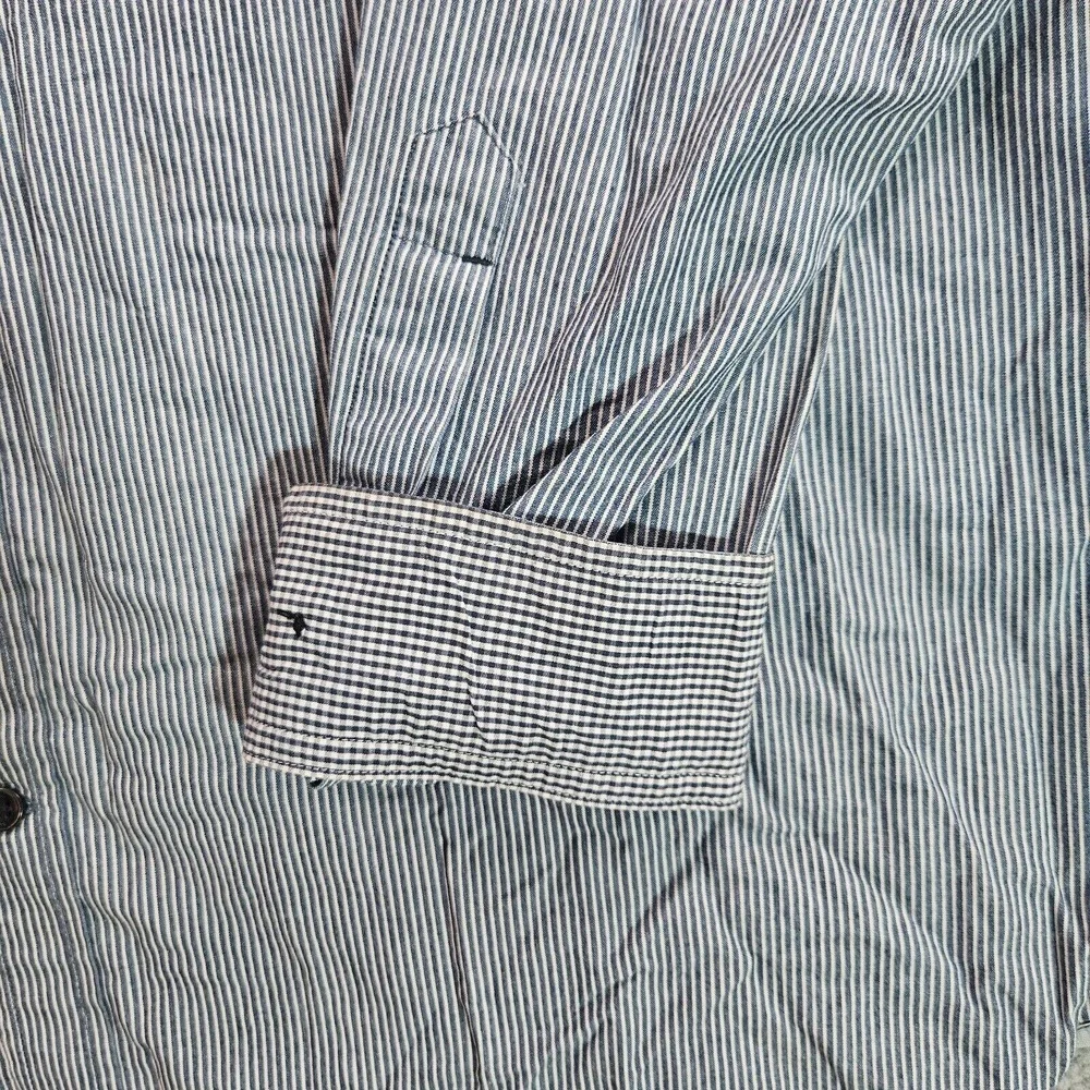 Banana Republic Shirt Men XL 17-17.5 Flip Cuff Button Up Blue‎ White Striped